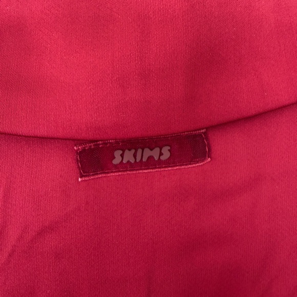 SKIMS Red Satin Pajama Set - Picture 11 of 14
